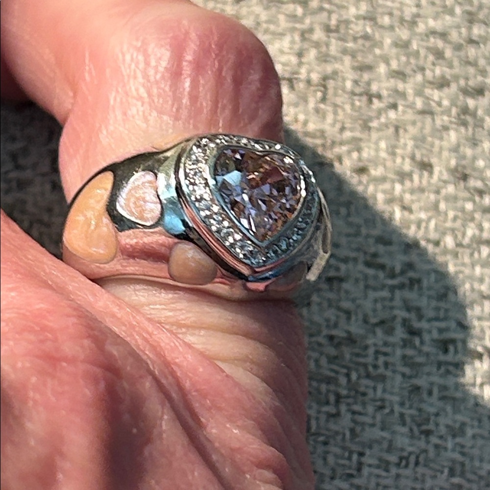 Vintage Silver and Gold Heart Ring - Picture 6 of 16
